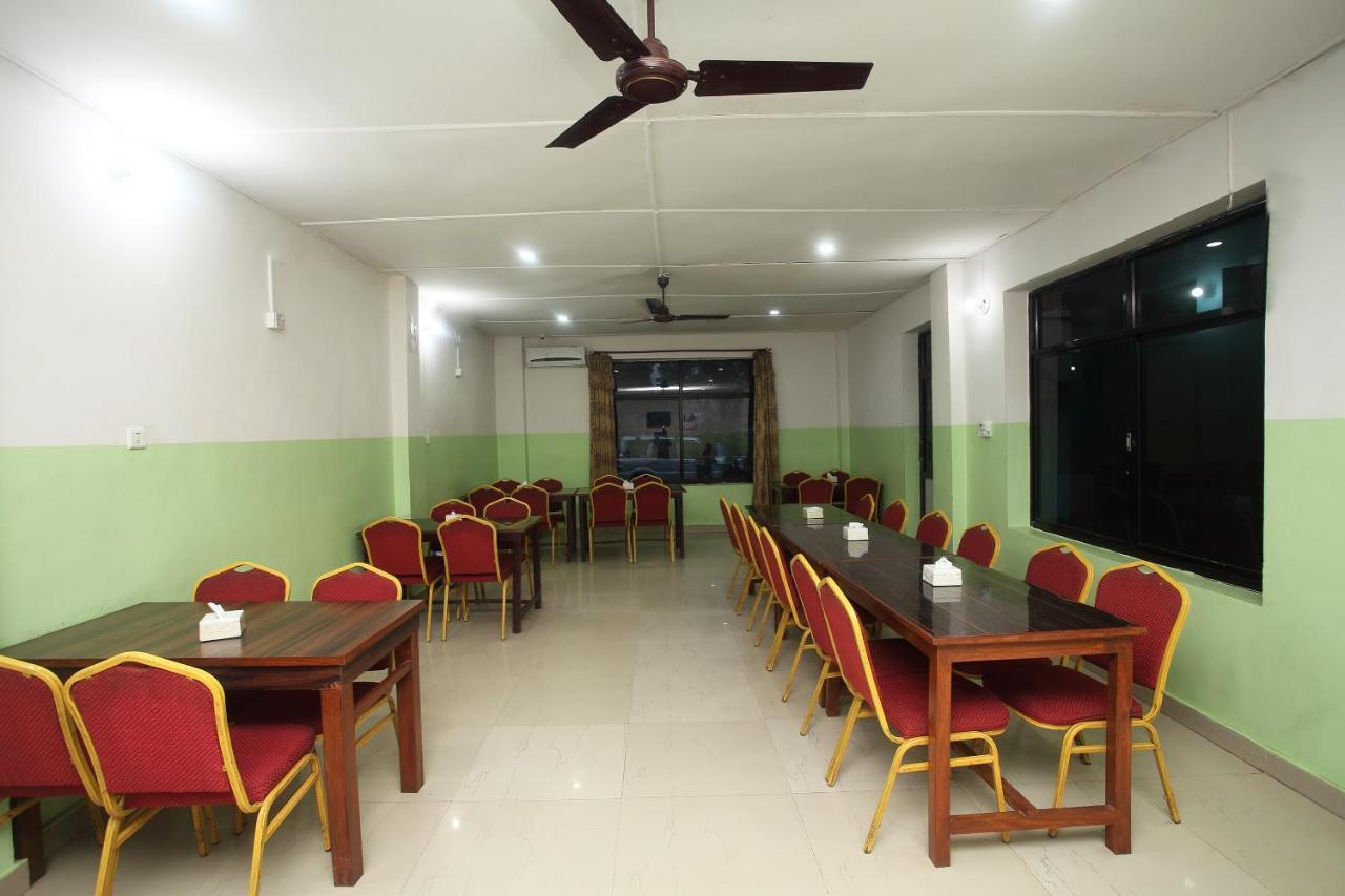 Oyo 705 Hotel De Namaste Surkhet Bagian luar foto